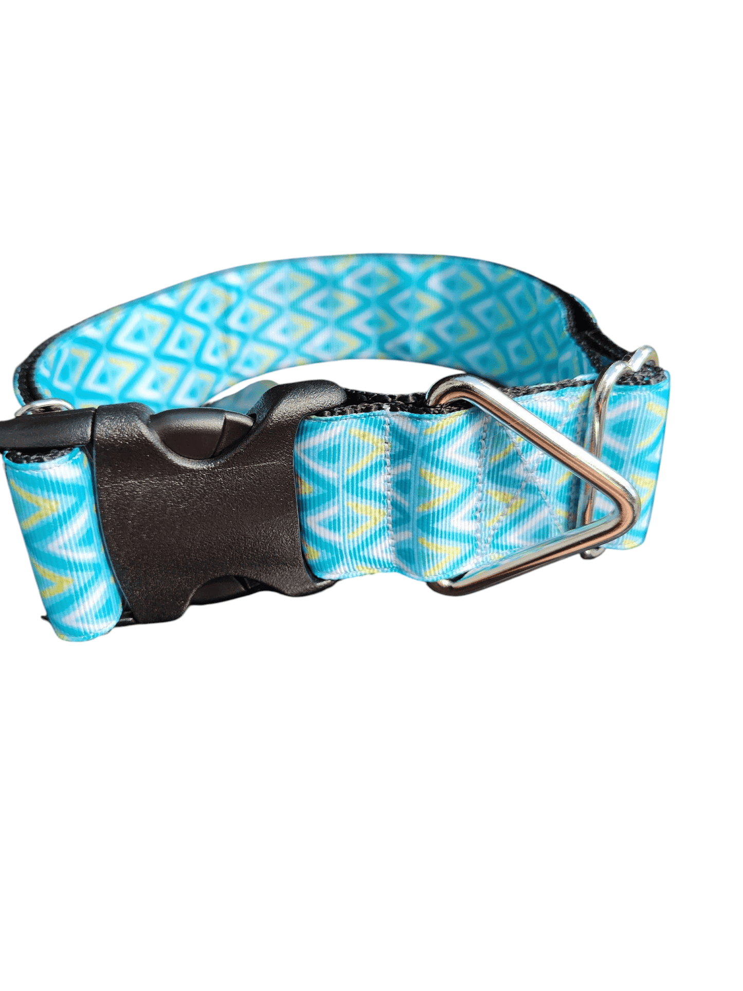 1.5" Wide Blue Zig Zags Nylon Dog Collar - Paws & Play Paradise