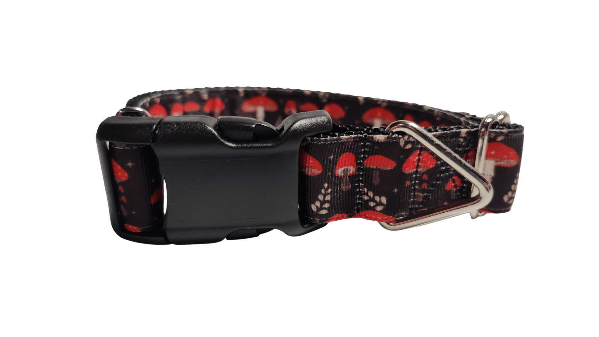 Red Mushrooms Nylon Dog Collar - Paws & Play Paradise
